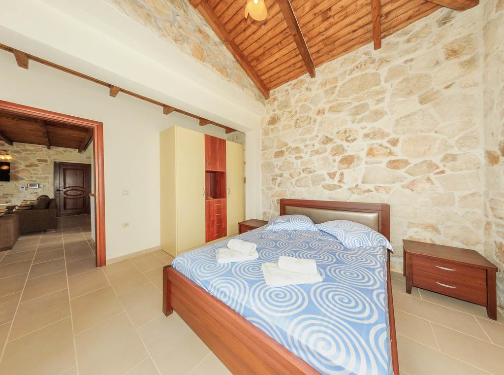 Orient Villas Volimes Agios Nikolaos  Bagian luar foto